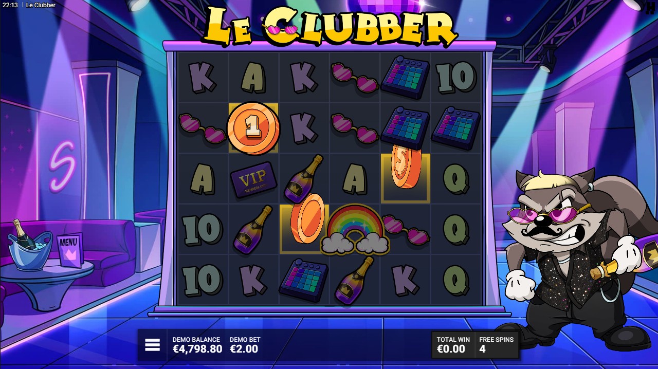 Le Clubber – Free Spins bonus with cascade chain and multiplier active on the 6-reel Cluster Pays grid